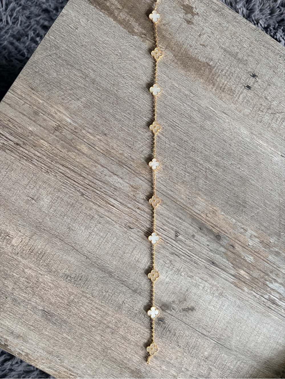 10 clover necklace